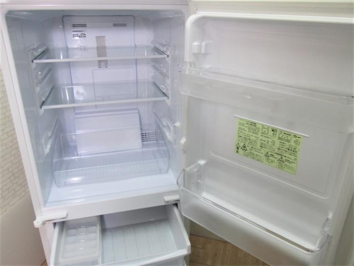 SHARP 冷蔵庫 137L ☆ドアは左右どちらで開くか変更可能なため大変便利 